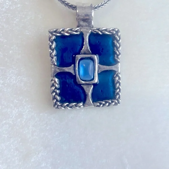 Cyclope Paris Large Pendant Necklace - Picture 3 of 7